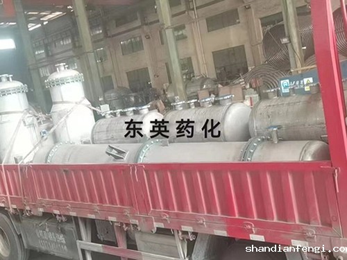 2022.09.08 发往上海的塔，真空罐等顺利交付