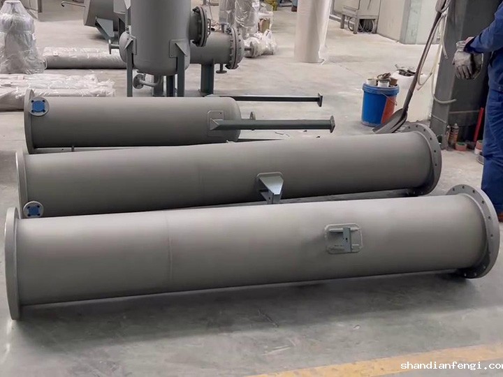 2023.02.26 发往浙江浦江的反应器、塔、换热器、储罐等顺利交付